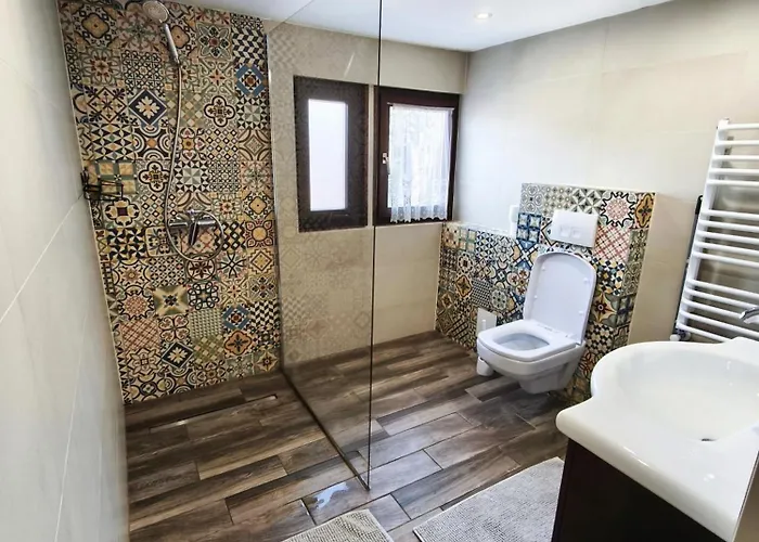 乌奥布洛提民宿 *